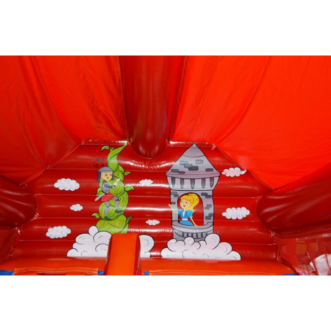 Kamelot met glijbaan binnen